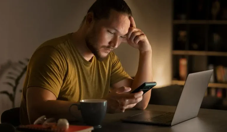 Redes Sociales VS su estrés