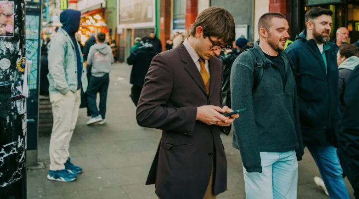 El dilema de Mostrarse vs mantener Perfil Bajo