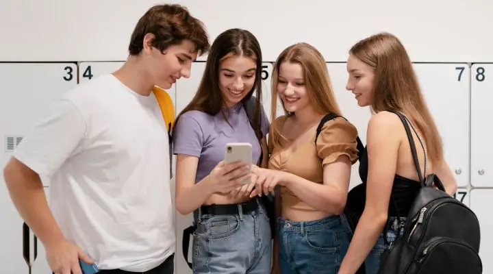 Los Zetas: la omisión publicitaria de los candidatos