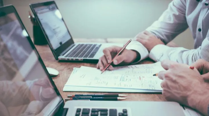 CM: ¿por qué aceptas esa triste propuesta?