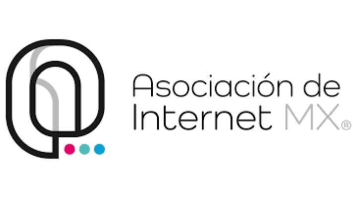 Logotipo de la Asociación de Internet MX con un diseño de "A" estilizada con el texto "Internet MX" a la derecha.