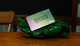Tarjeta de edición especial  "Wicked"
