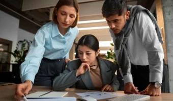 Micromanagement: El enemigo que está asfixiando a tu equipo