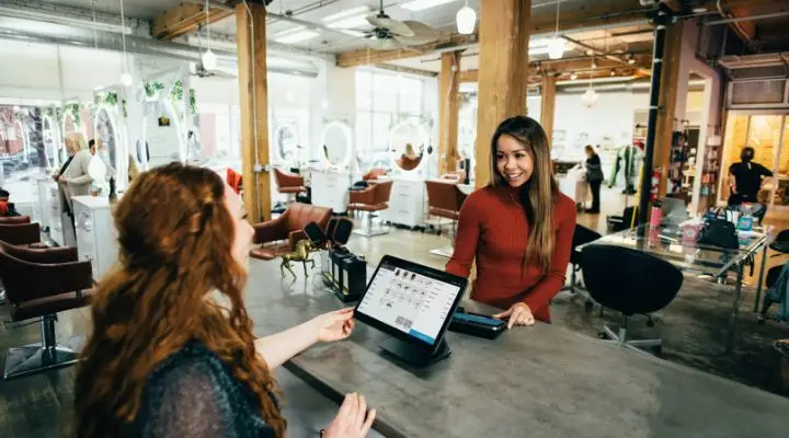 Retail-tainment: clave del éxito en el Buen Fin 2025