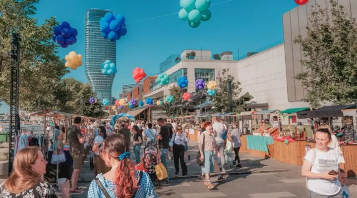 la publicidad exterior ha encontrado un espacio donde la publicidad de las marcas puede diferenciarse de una manera mucho más original, disruptiva y estratégica.