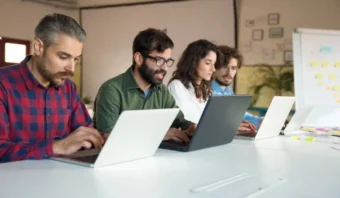 La obsolescencia acelerada de habilidades técnicas: un desafío para la competitividad empresarial en México