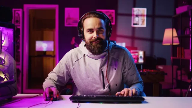 Twitch lanza una certificación para creadores de contenido que busca profesionalizar el marketing influencer