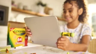 Memoria USB Crayola: la nueva unidad flash USB-CÂ® SANDISKÂ® CrayolaÂ® llega a México