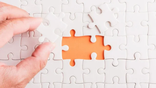 Construye antes de prometer, equivócate del lado correcto