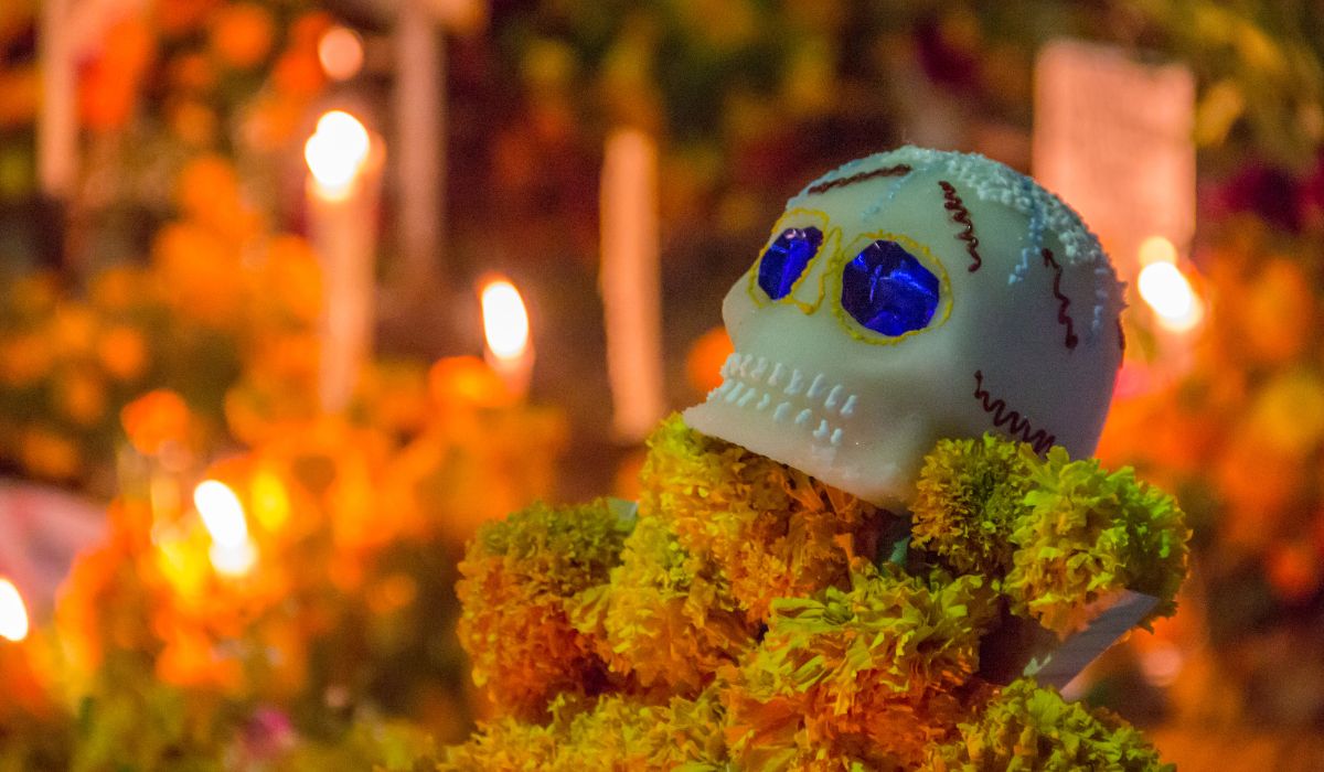 La tradición del día de los muertos en México.