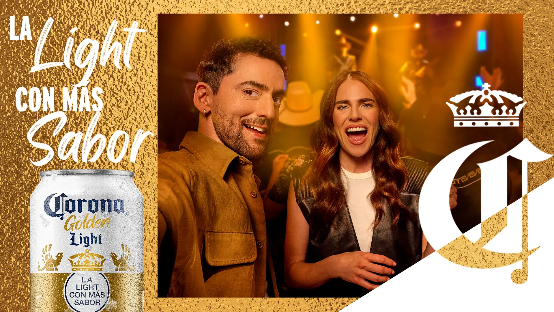 Dos personas sonríen en una fiesta, enmarcadas por un borde dorado y blanco con una lata de cerveza Corona Golden Light a la izquierda, resaltando el vibrante espíritu de celebración.
