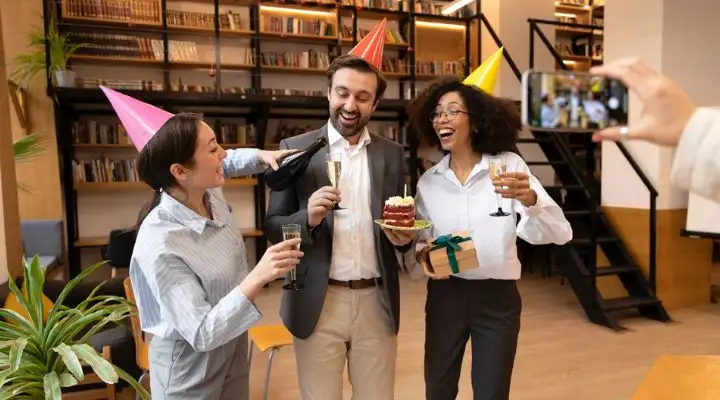 5 recomendaciones para prevenir conflictos laborales durante las fiestas de fin de año