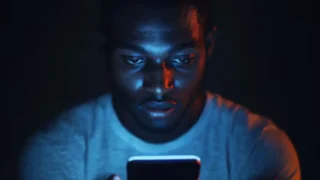 Publicar más para no desaparecer o desaparecer para destacar